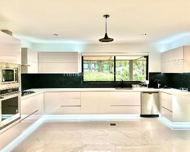 Casa de 5 alcobas en venta en El Poblado, Medellín, 400 m² · foto 5 de 17