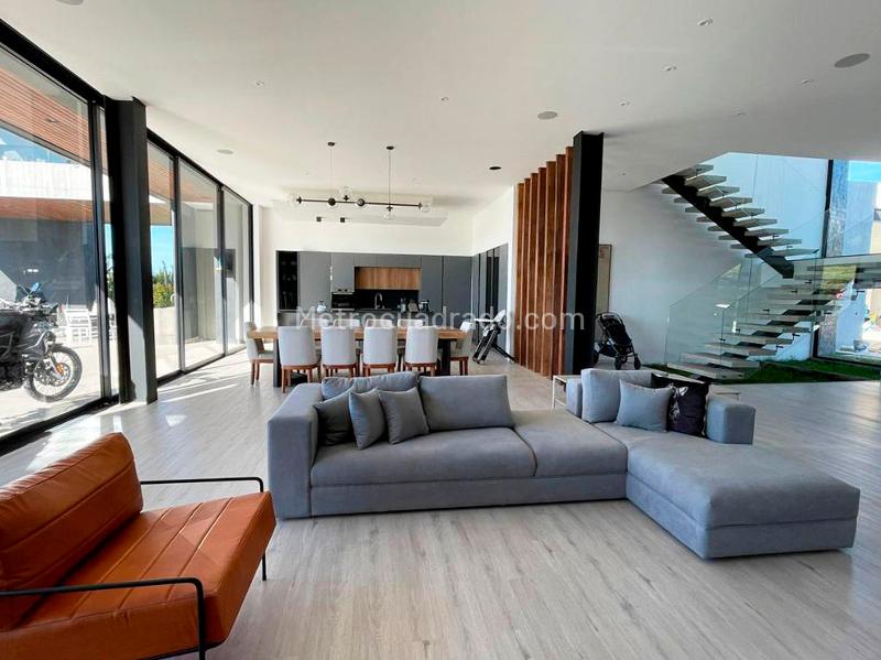 4BR House in RIONEGRO (1000 m²) - 2