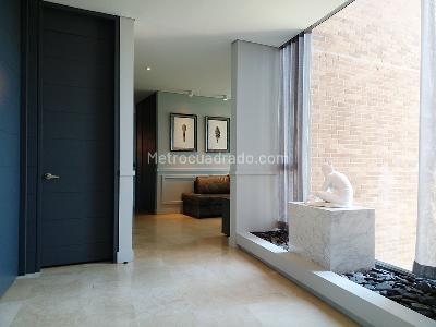 Apartamento de 3 alcobas en venta en El Poblado, Medellín, 311 m² · foto 7 de 19