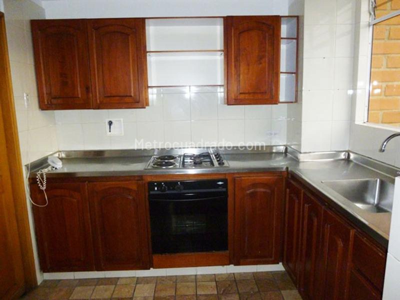 3BR Apartment in El Poblado with Marble Floors & Balcony - 7