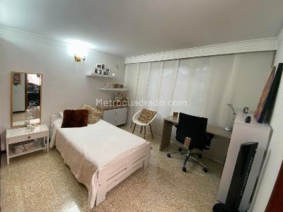 Casa de 4 alcobas en venta en Envigado, Envigado, 330 m² · foto 14 de 20