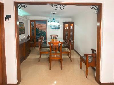 Casa de 4 alcobas en venta en Envigado, Envigado, 330 m² · foto 4 de 20