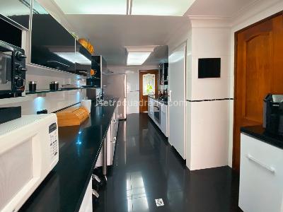 Casa de 4 alcobas en venta en Envigado, Envigado, 330 m² · foto 5 de 20