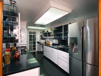 Casa de 4 alcobas en venta en Envigado, Envigado, 330 m² · foto 6 de 20