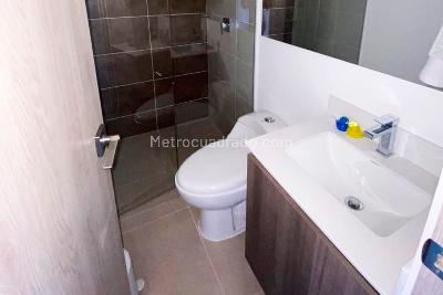 Apartamento de 3 alcobas en venta en El Poblado, Medellín, 134 m² · foto 15 de 16