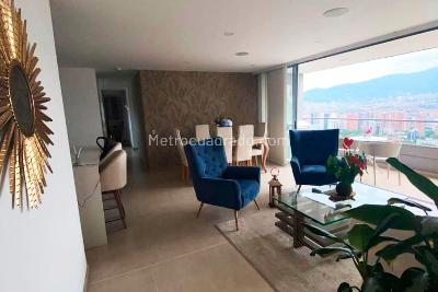 Apartamento de 3 alcobas en venta en El Poblado, Medellín, 134 m² · foto 2 de 16