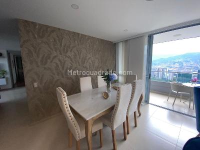 Apartamento de 3 alcobas en venta en El Poblado, Medellín, 134 m² · foto 4 de 16
