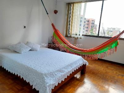 Apartamento de 4 alcobas en venta en El Poblado, Medellín, 260 m² · foto 10 de 16
