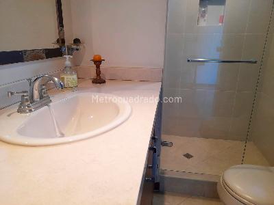 Apartamento de 4 alcobas en venta en El Poblado, Medellín, 260 m² · foto 13 de 16