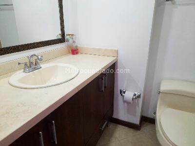 Apartamento de 4 alcobas en venta en El Poblado, Medellín, 260 m² · foto 15 de 16