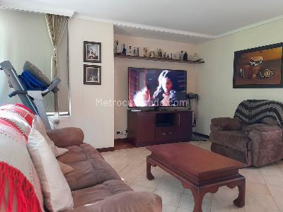 Apartamento de 4 alcobas en venta en El Poblado, Medellín, 260 m² · foto 6 de 16
