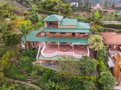 Casa de 5 alcobas en venta en Sabaneta, Sabaneta, 440 m² · foto 14 de 15
