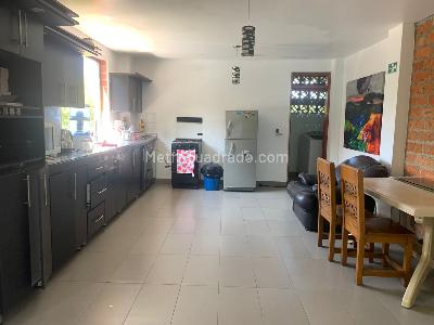 Casa de 5 alcobas en venta en Sabaneta, Sabaneta, 440 m² · foto 2 de 15
