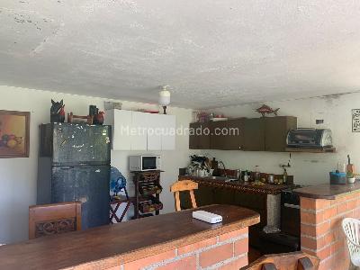 Casa de 5 alcobas en venta en Sabaneta, Sabaneta, 440 m² · foto 5 de 15