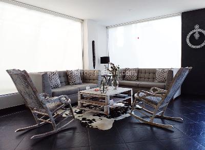 Casa de 3 alcobas en venta en Envigado, Envigado, 267 m² · foto 1 de 19