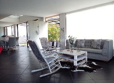 Casa de 3 alcobas en venta en Envigado, Envigado, 267 m² · foto 2 de 19