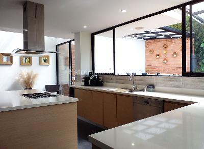 Casa de 3 alcobas en venta en Envigado, Envigado, 267 m² · foto 6 de 19