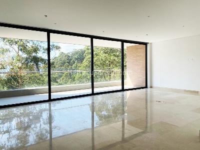 Apartamento de 3 alcobas en venta en El Poblado, Medellín, 171 m² · foto 2 de 19