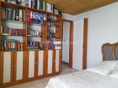 Apartamento de 3 alcobas en venta en El Poblado, Medellín, 230 m² · foto 12 de 17