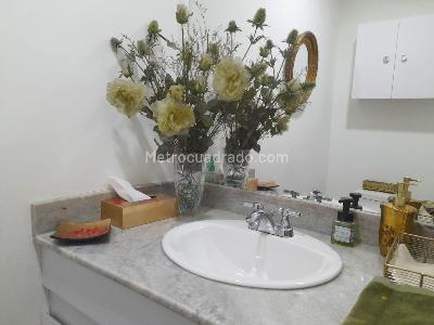 Apartamento de 3 alcobas en venta en El Poblado, Medellín, 230 m² · foto 17 de 17