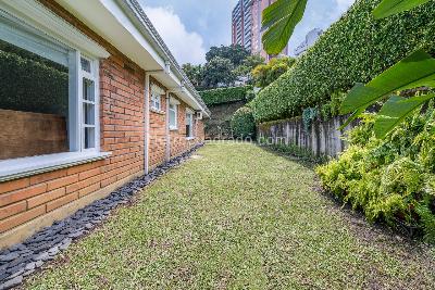 Casa de 4 alcobas en venta en El Poblado, Medellín, 480 m² · foto 19 de 19