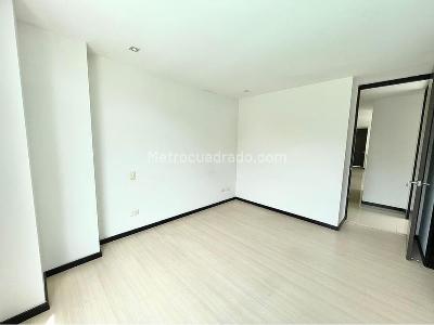Apartamento de 3 alcobas en venta en El Poblado, Medellín, 128 m² · foto 12 de 15