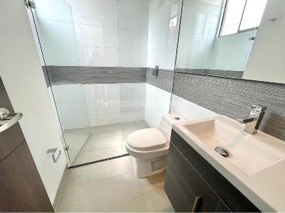 Apartamento de 3 alcobas en venta en El Poblado, Medellín, 128 m² · foto 15 de 15