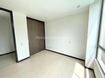 Apartamento de 3 alcobas en venta en El Poblado, Medellín, 128 m² · foto 8 de 15