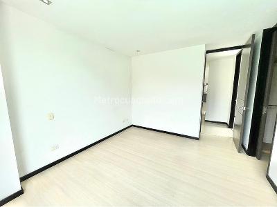 Apartamento de 3 alcobas en venta en El Poblado, Medellín, 128 m² · foto 9 de 15