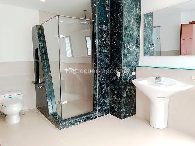 Apartamento en venta en El Poblado, Medellín · foto 14 de 20