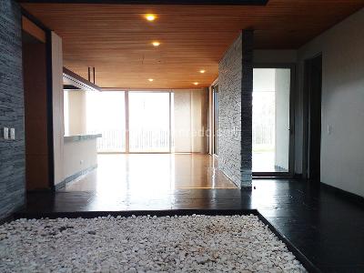 Casa de 4 alcobas en venta en Envigado, Envigado, 320 m² · foto 2 de 20