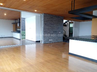 Casa de 4 alcobas en venta en Envigado, Envigado, 320 m² · foto 3 de 20