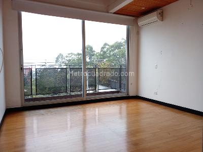 Casa de 4 alcobas en venta en Envigado, Envigado, 320 m² · foto 9 de 20