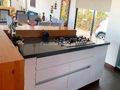 Casa de 4 alcobas en venta en Envigado, Envigado, 290 m² · foto 5 de 13