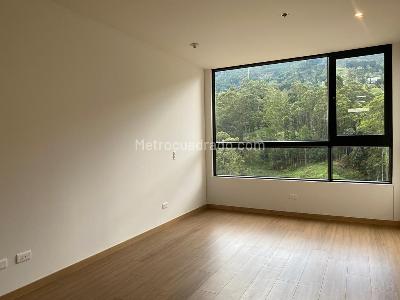 Apartamento de 3 alcobas en venta en Altos Del Poblado, Medellín, 171 m² · foto 12 de 20