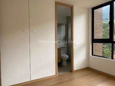 Apartamento de 3 alcobas en venta en Altos Del Poblado, Medellín, 171 m² · foto 14 de 20