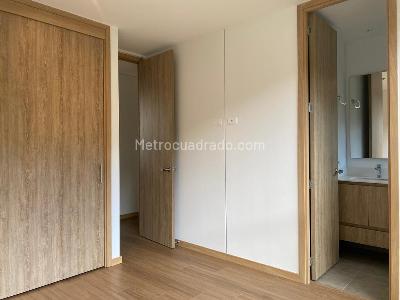 Apartamento de 3 alcobas en venta en Altos Del Poblado, Medellín, 171 m² · foto 15 de 20