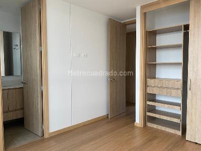 Apartamento de 3 alcobas en venta en Altos Del Poblado, Medellín, 171 m² · foto 17 de 20