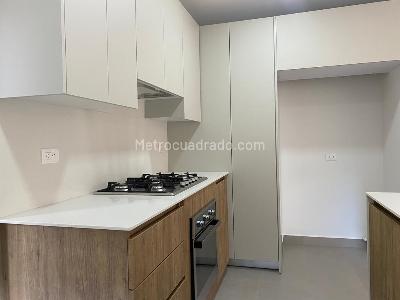 Apartamento de 3 alcobas en venta en Altos Del Poblado, Medellín, 171 m² · foto 7 de 20