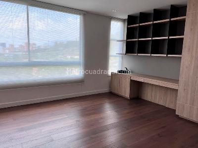 Apartamento en venta en El Poblado, Medellín · foto 5 de 8