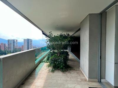 Apartamento en venta en El Poblado, Medellín · foto 8 de 8