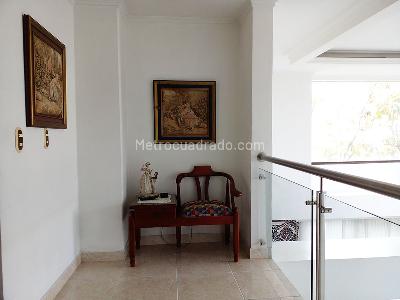 Apartamento de 4 alcobas en venta en El Poblado, Medellín, 270 m² · foto 8 de 19
