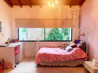 Casa de 4 alcobas en venta en El Poblado, Medellín, 250 m² · foto 11 de 18