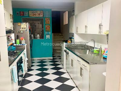 Casa de 4 alcobas en venta en El Poblado, Medellín, 250 m² · foto 5 de 18