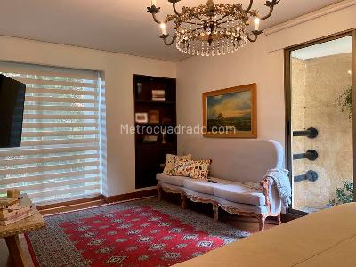 Apartamento de 3 alcobas en venta en Las Lomas, Medellín, 244 m² · foto 10 de 19