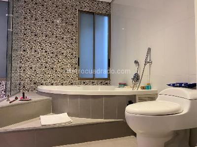 Apartamento de 3 alcobas en venta en Las Lomas, Medellín, 244 m² · foto 17 de 19