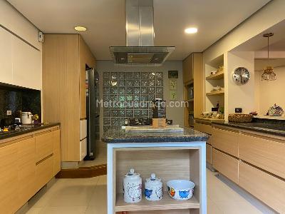 Apartamento de 3 alcobas en venta en Las Lomas, Medellín, 244 m² · foto 8 de 19