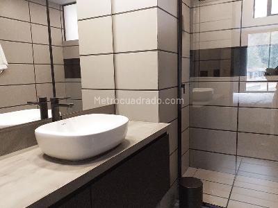 Apartamento de 2 alcobas en venta en El Poblado, Medellín, 160 m² · foto 16 de 17