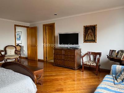 Apartamento de 3 alcobas en venta en El Poblado, Medellín, 292 m² · foto 12 de 20