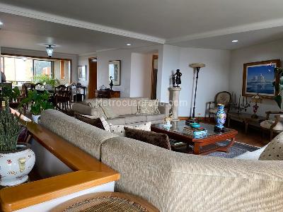 Apartamento de 3 alcobas en venta en El Poblado, Medellín, 292 m² · foto 2 de 20